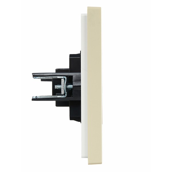 FORTE&PIANO Розетка HDMI FP440 ваниль IEK