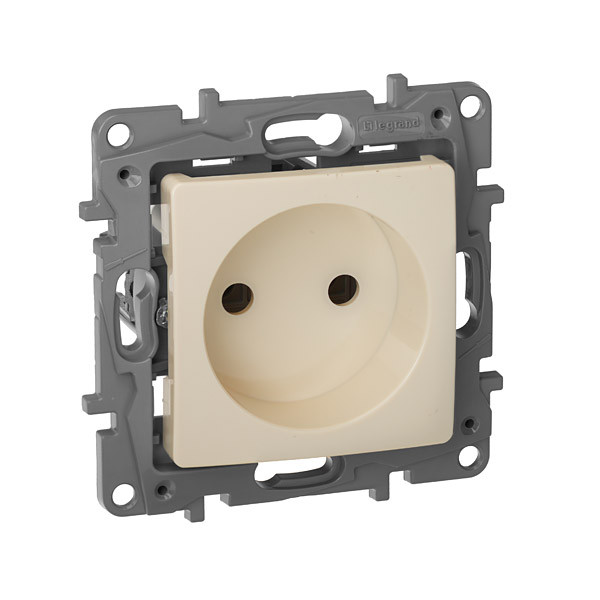 Legrand Etika розетка без заземляющего контакта 2К слоновая кость
