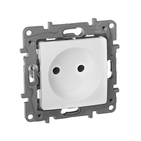 Legrand Etika розетка без заземляющего контакта 2К белый