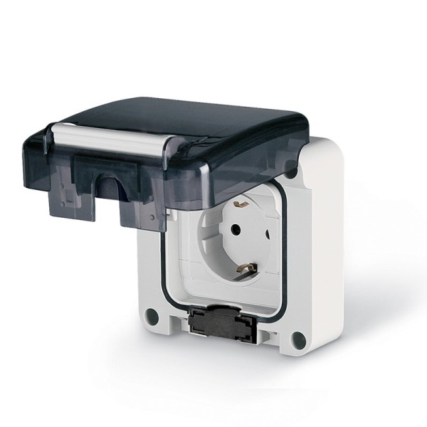 Розетка IP66 встраиваемая 2P+E 16A 200-250V M95(95x95mm) серия PROTECTA