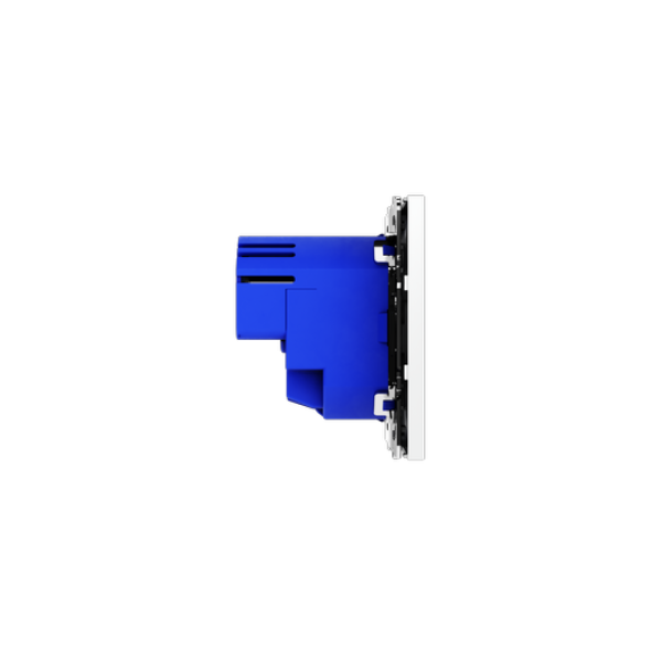 Розетка встраиваемая VOLTUM S70 с заземлением и защитными шторками, 16А, с USB, A+A, (белый матовый)