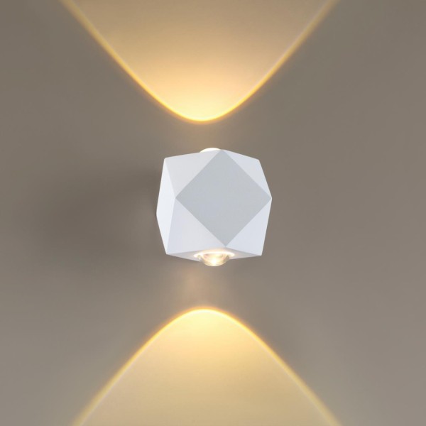 4219/4WL HIGHTECH ODL21 бел/металл Настенный светильник IP54 LED 4W 366Лм 3200K DIAMANTA