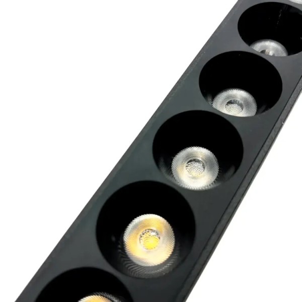 Светильник трековый светодиодный
TRACK LED 24015