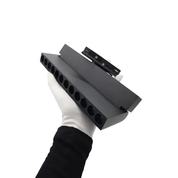 Светильник трековый светодиодный
TRACK LED 24033