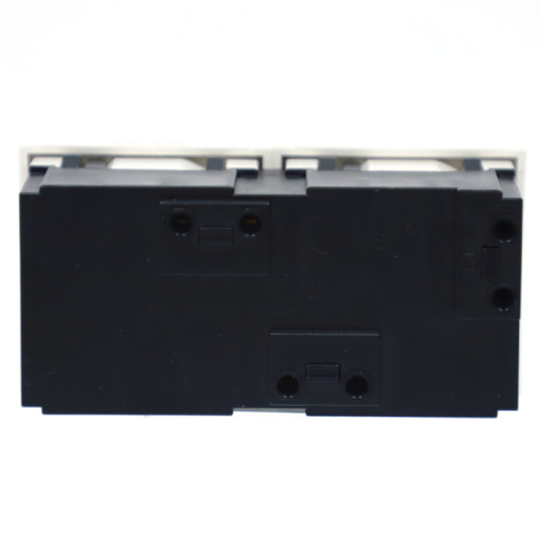 Розетка 2х2К+З нем.ст.,  45 гр.,  с з/ш,  бел. (90х45мм),  серия (тип) DF6